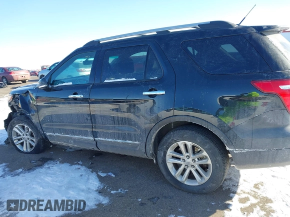 2013 Ford Explorer XLT with VIN 1FM5K8D89DGB39762, listed as a IAAI auction lot 41592588 with 144,666 mi miles and . Bid and sale history available at carsss.com. Image 14.