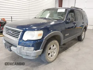 2006 Ford Explorer XLT with VIN 1FMEU73E86UB41275, listed as a IAAI auction lot 41980955 with 243,779 mi miles. Bid and sale history available at carsss.com. Image 2.