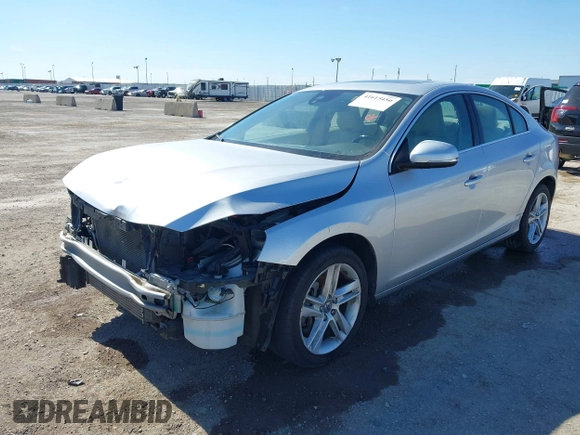 2014 Volvo S60 T5 z VIN YV1612FS3E2290445, wystawiony jako IAAI lot #41615450 z przebiegiem Nie podano mil oraz . Historia ofert i sprzedaży dostępna na DreamBid. Obrazek 2.