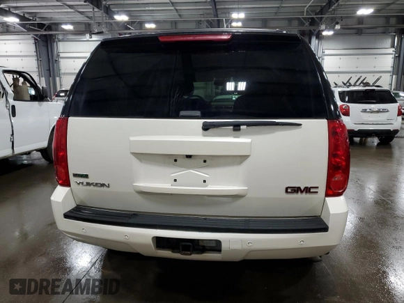 2011 GMC Yukon SLT with VIN 1GKS2CE01BR117232, listed as a Copart auction lot 60682424 with 88,164 mi miles and Clean Title. Bid and sale history available at carsss.com. Image 6.