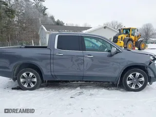 2017 Honda Ridgeline RTL-E with VIN 5FPYK3F75HB035253, listed as a IAAI auction lot 41292668 with 115,581 mi miles. Bid and sale history available at carsss.com. Image 14.