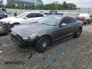 2016 Ford Mustang V6 z VIN 1FA6P8AM1G5276700, wystawiony jako Copart lot #57151175 z przebiegiem 124 543 mil mil oraz Szkoda całkowita • Salvage title. Historia ofert i sprzedaży dostępna na DreamBid. Obrazek 1.