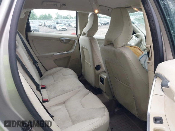 2013 Volvo XC60 3.2L with VIN YV4952DL4D2452677, listed as a IAAI auction lot 42273803 with 141,639 mi miles and . Bid and sale history available at DreamBid. Image 8.