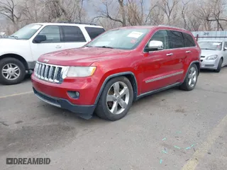 2011 Jeep Grand Cherokee Overland with VIN 1J4RR6GT6BC605300, listed as a IAAI auction lot 41504528 with 204,412 mi miles. Bid and sale history available at carsss.com. Image 2.