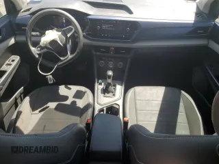 2022 Volkswagen Taos SE z VIN 3VVRX7B28NM063198, wystawiony jako Copart lot #56203605 z przebiegiem 35 220 mil mil oraz Szkoda całkowita • Salvage title. Historia ofert i sprzedaży dostępna na DreamBid. Obrazek 8.