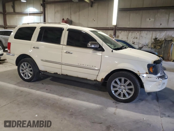 2007 Chrysler Aspen Limited z VIN 1A8HW58247F517239, wystawiony jako Copart lot #52882225 z przebiegiem 131 685 mil mil oraz Szkoda całkowita • Salvage title. Historia ofert i sprzedaży dostępna na DreamBid. Obrazek 4.