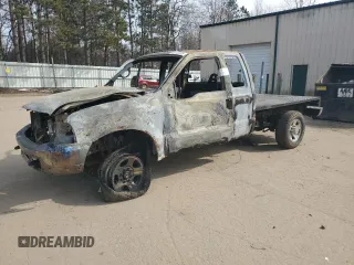 2000 Ford Super Duty F-250 XL with VIN 1FTNX21S4YED04301, listed as a Copart auction lot 48540755 with 0 mi miles and Salvage Title. Bid and sale history available at carsss.com. Image 1.