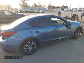 2015 Mazda 3 i Sport with VIN 3MZBM1U75FM145709, listed as a IAAI auction lot 41950471 with 124,407 mi miles and . Bid and sale history available at carsss.com. Image 13.