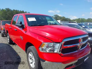 2023 Ram 1500 SLT z VIN 1C6RR7LG2PS517868, wystawiony jako IAAI lot #41983544 z przebiegiem 41 351 mil mil oraz . Historia ofert i sprzedaży dostępna na DreamBid. Obrazek 1.