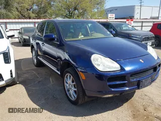 2006 Porsche Cayenne with VIN WP1AA29P86LA26221, listed as a IAAI auction lot 41863670 with 136,359 mi miles. Bid and sale history available at carsss.com. Image 1.