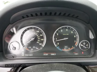 2016 BMW 5 Series 535i with VIN WBA5B1C51GG552828, listed as a Copart auction lot 52006305 with 41,331 mi miles and Salvage Title. Bid and sale history available at DreamBid. Image 9.