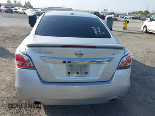 2015 Nissan Altima SL z VIN 1N4AL3AP1FC127345, wystawiony jako IAAI lot #42420834 z przebiegiem 134 391 mil mil oraz . Historia ofert i sprzedaży dostępna na DreamBid. Obrazek 16.