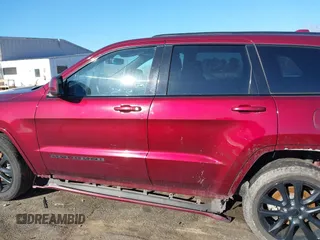 2020 Jeep Grand Cherokee Altitude z VIN 1C4RJEAG6LC392062, wystawiony jako IAAI lot #41773624 z przebiegiem 79 499 mil mil oraz . Historia ofert i sprzedaży dostępna na DreamBid. Obrazek 14.