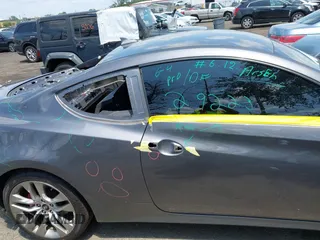 2014 Hyundai Genesis Coupe 2.0T with VIN KMHHT6KD6EU114447, listed as a IAAI auction lot 42561898 with 101,453 mi miles and . Bid and sale history available at DreamBid. Image 15.
