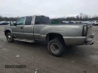 2006 Chevrolet Silverado 3500 DRW LT1 with VIN 1GCJK39DX6E261668, listed as a Copart auction lot 85795364 with 291,246 mi miles and Salvage Title. Bid and sale history available at carsss.com. Image 2.