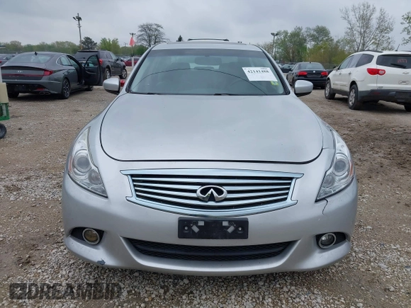 2015 Infiniti Q40 with VIN JN1CV6AR8FM650889, listed as a IAAI auction lot 42141488 with 101,478 mi miles. Bid and sale history available at carsss.com. Image 12.