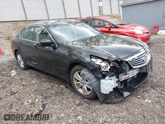 2013 Infiniti G37 x with VIN JN1CV6AR4DM751067, listed as a IAAI auction lot 42155084 with 101,640 mi miles. Bid and sale history available at carsss.com. Image 1.