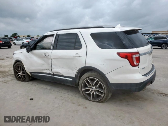 2018 Ford Explorer XLT z VIN 1FM5K7D8XJGC54456, wystawiony jako Copart lot #61671915 z przebiegiem 101 569 mil mil oraz Czysty tytuł • Clean title. Historia ofert i sprzedaży dostępna na DreamBid. Obrazek 2.