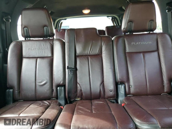 2016 Ford Expedition Max Platinum z VIN 1FMJK1LT3GEF31194, wystawiony jako Copart lot #56981205 z przebiegiem 177 471 mil mil oraz Czysty tytuł • Clean title. Historia ofert i sprzedaży dostępna na DreamBid. Obrazek 10.