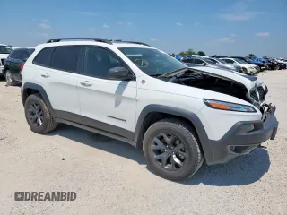 2017 Jeep Cherokee Trailhawk с VIN 1C4PJMBS6HW620751, выставлен на аукционе Copart как лот 57408255 с пробегом 61 330 миль миль и Списание • Salvage title. История ставок и продаж доступна на DreamBid. Изображение 4.