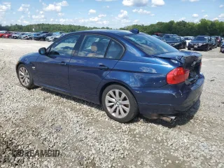 2011 BMW 3 Series 328i xDrive z VIN WBAPK5C57BA654405, wystawiony jako Copart lot #63236275 z przebiegiem 200 654 mil mil oraz Szkoda całkowita • Salvage title. Historia ofert i sprzedaży dostępna na DreamBid. Obrazek 2.