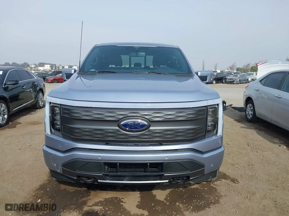 2022 Ford F-150 Lightning Pro with VIN 1FTVW1EL0NWG16234, listed as a IAAI auction lot 41220079 with 40,541 mi miles. Bid and sale history available at carsss.com. Image 12.