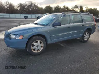 2002 Volvo V70 with VIN YV1SZ58D321079092, listed as a Copart auction lot 43993605 with Not provided miles and Clean title. Bid and sale history available at DreamBid. Image 1.