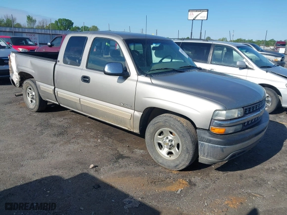 1999 Chevrolet Silverado 1500 LS with VIN 2GCEC19T0X1205414, listed as a IAAI auction lot 41971238 with 208,712 mi miles. Bid and sale history available at carsss.com. Image 1.