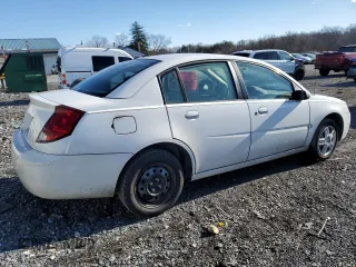2006 Saturn ION z VIN 1G8AJ55F06Z148885, wystawiony jako Copart lot #54239855 z przebiegiem 145 160 mil mil oraz Szkody całkowita. Historia ofert i sprzedaży dostępna na DreamBid. Obrazek 3.