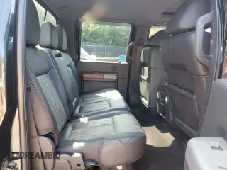 2011 Ford F-350 XL z VIN 1FT8W3BT7BEB07224, wystawiony jako Copart lot #59380465 z przebiegiem 186 971 mil mil oraz Czysty tytuł • Clean title. Historia ofert i sprzedaży dostępna na DreamBid. Obrazek 10.
