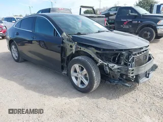 2019 Chevrolet Malibu LS z VIN 1G1ZB5ST1KF219936, wystawiony jako IAAI lot #41318199 z przebiegiem 129 296 mil mil oraz . Historia ofert i sprzedaży dostępna na DreamBid. Obrazek 1.