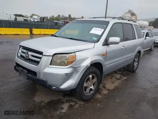 2006 Honda Pilot EX-L with RES with VIN 2HKYF18636H515182, listed as a IAAI auction lot 41811646 with 198,820 mi miles. Bid and sale history available at carsss.com. Image 2.
