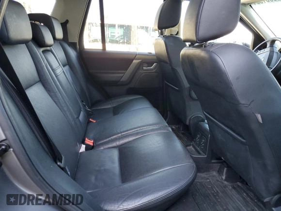 2009 Land Rover LR2 HSE z VIN SALFT24N09H135067, wystawiony jako Copart lot #86661564 z przebiegiem 126 267 mil mil oraz Czysty tytuł • Clean title. Historia ofert i sprzedaży dostępna na DreamBid. Obrazek 10.