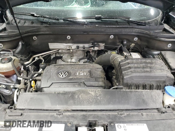 2018 Volkswagen Atlas SE with VIN 1V2CP2CA9JC599827, listed as a Copart auction lot 55695875 with 64,268 mi miles and Salvage title. Bid and sale history available at DreamBid. Image 12.
