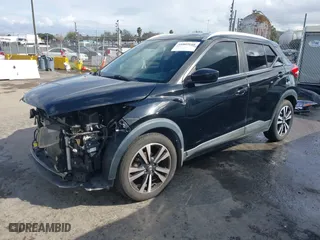 2018 Nissan Kicks SV with VIN 3N1CP5CU0JL495926, listed as a IAAI auction lot 41807108 with 77,223 mi miles. Bid and sale history available at carsss.com. Image 2.