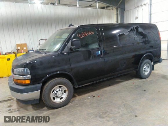 2018 Chevrolet Express Cargo Van with VIN 1GCWGAFP5J1185884, listed as a IAAI auction lot 40386466 with 1 mi miles. Bid and sale history available at carsss.com. Image 2.