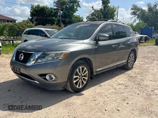 2016 Nissan Pathfinder Platinum with VIN 5N1AR2MN1GC614507, listed as a Copart auction lot 62187325 with 181,290 mi miles and Clean title. Bid and sale history available at DreamBid. Image 2.
