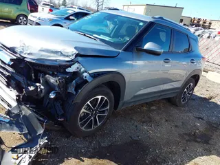 2024 Chevrolet TrailBlazer LT with VIN KL79MRSL4RB043603, listed as a IAAI auction lot 41812948 with 9,509 mi miles and . Bid and sale history available at DreamBid. Image 14.
