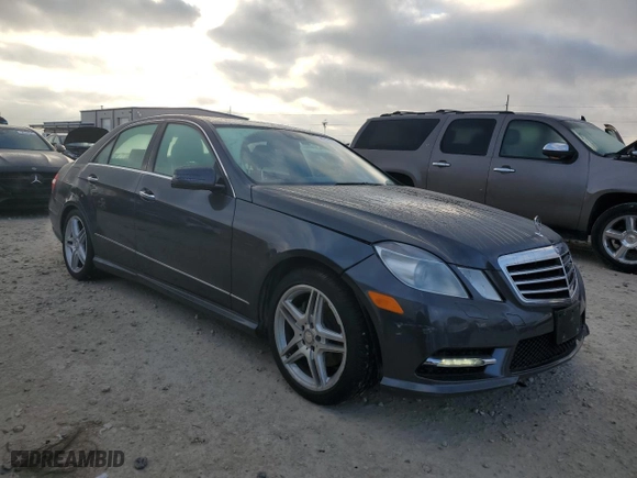 2013 Mercedes-Benz E-Class E 350 Luxury with VIN WDDHF5KB8DA683195, listed as a Copart auction lot 46171085 with 73,362 mi miles and Salvage Title. Bid and sale history available at carsss.com. Image 4.