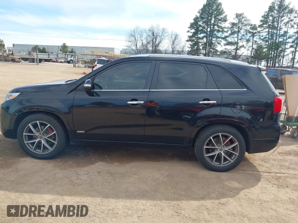 2014 Kia Sorento SX Limited with VIN 5XYKWDA77EG471803, listed as a IAAI auction lot 41682414 with 156,220 mi miles. Bid and sale history available at carsss.com. Image 13.