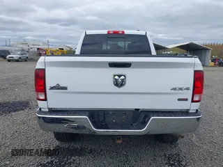 2012 Ram 2500 Big Horn with VIN 3C6UD5DL8CG119834, listed as a IAAI auction lot 39124274 with 197,596 mi miles. Bid and sale history available at carsss.com. Image 17.