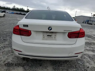 2018 BMW 3 Series 330i z VIN WBA8B9G53JNV00383, wystawiony jako Copart lot #60149505 z przebiegiem 152 711 mil mil oraz Czysty tytuł • Clean title. Historia ofert i sprzedaży dostępna na DreamBid. Obrazek 6.