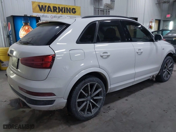 2018 Audi Q3 Premium Plus with VIN WA1JCCFS0JR007432, listed as a IAAI auction lot 41624314 with 119,375 mi miles. Bid and sale history available at carsss.com. Image 4.