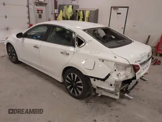 2018 Nissan Altima SR with VIN 1N4AL3AP7JC239057, listed as a IAAI auction lot 41817778 with 93,076 mi miles and . Bid and sale history available at carsss.com. Image 3.