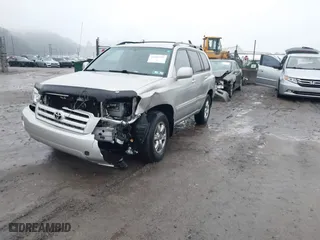 2006 Toyota Highlander w/3rd Row with VIN JTEEP21A160154175, listed as a IAAI auction lot 41505333 with 164,564 mi miles. Bid and sale history available at carsss.com. Image 2.