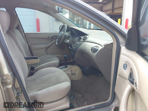 2004 Ford Focus SE with VIN 1FAFP343X4W156745, listed as a IAAI auction lot 42501461 with 289,925 mi miles and . Bid and sale history available at DreamBid. Image 5.