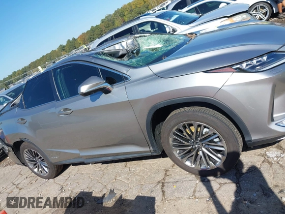 2020 Lexus RX with VIN JTJJGKFA7L2013877, listed as a IAAI auction lot 40678497 with 67,271 mi miles. Bid and sale history available at carsss.com. Image 13.
