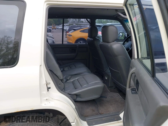 1995 Isuzu Trooper z VIN JACDJ58V9S7905213, wystawiony jako IAAI lot #42254823 z przebiegiem 210 377 mil mil oraz . Historia ofert i sprzedaży dostępna na DreamBid. Obrazek 8.