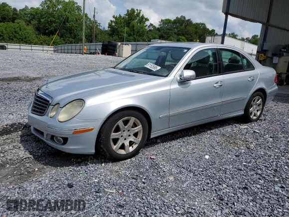 2008 Mercedes-Benz E 320 with VIN WDBUF22X58B266439, listed as a Copart auction lot 61152695 with 82,576 mi miles and Salvage title. Bid and sale history available at DreamBid. Image 1.