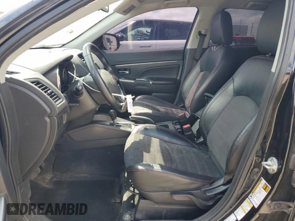 2018 Mitsubishi Outlander SE with VIN JA4AP3AW5JU012623, listed as a Copart auction lot 65061395 with 147,878 mi miles and Clean title. Bid and sale history available at DreamBid. Image 7.